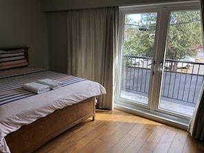 Blackout drapes, free WiFi - Dunbar Guest House (Vancouver)