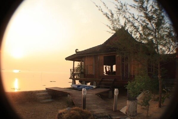 Property grounds - Sea Terrace Joglo - Cemara Cottage (Karimunjawa)