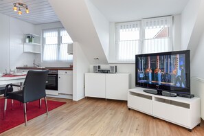 Køleskab, mikrobølgeovn