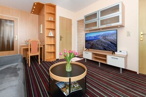 TV - Apartment 2 - House Mecki 1 (Esens)