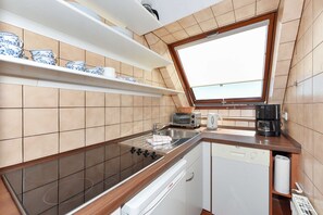 Kühlschrank, Mikrowelle, Geschirrspüler