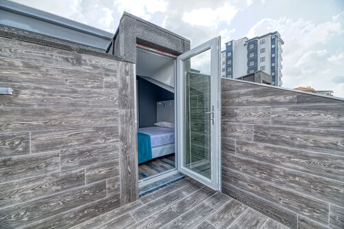 Grisverde Suites Hotel