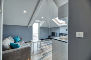 Terrace Jacuzzi Suite 41