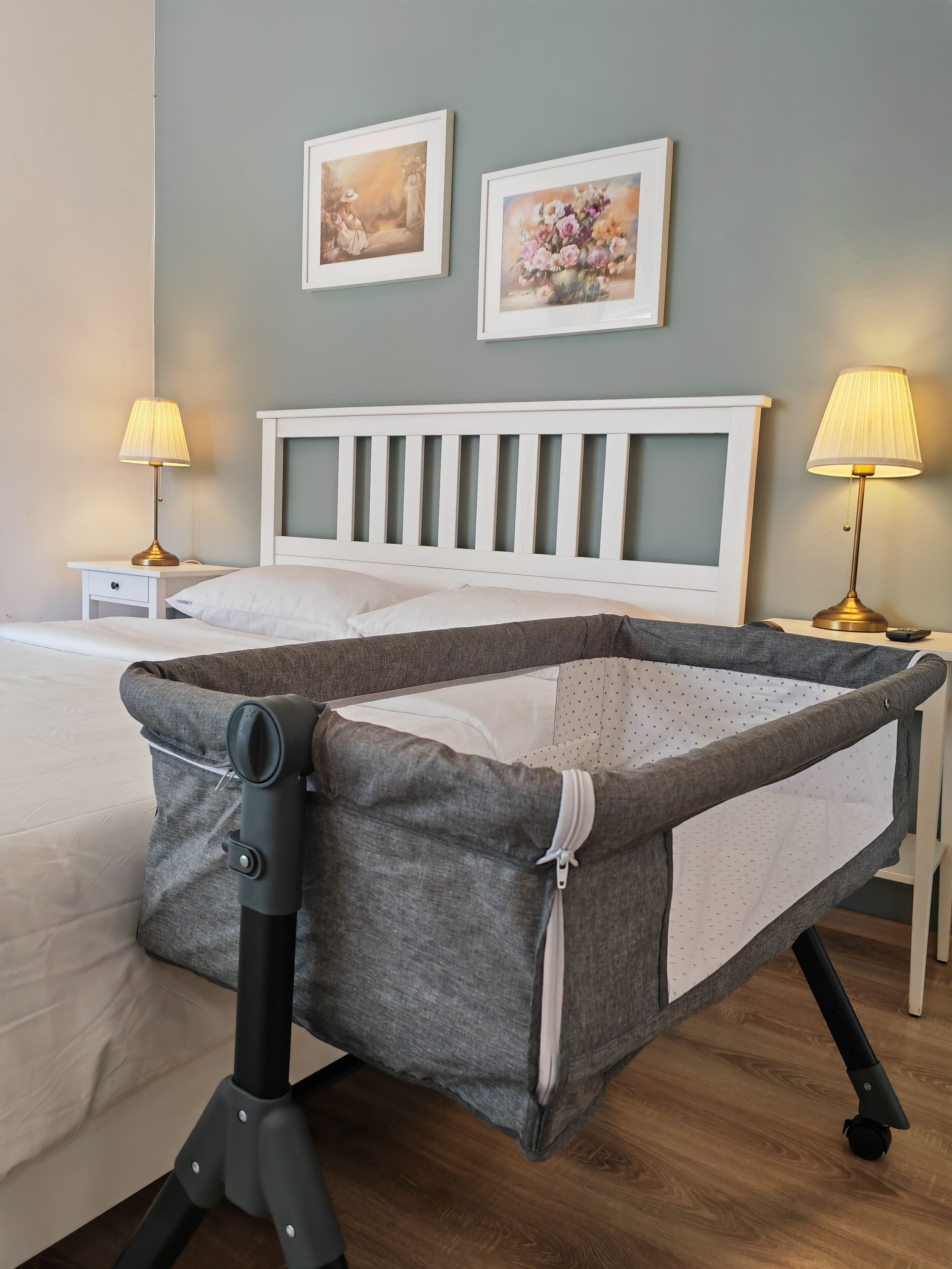 ファミリー アパートメント 3 ベッドルーム | 3 室のベッドルーム、遮光カーテン、防音設備、アイロン / アイロン台