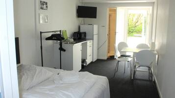 Arbejdsområde til bærbare computere, mørklægningsgardiner, gratis Wi-Fi