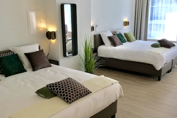 Sábanas de algodón egipcio, ropa de cama de alta calidad y escritorio