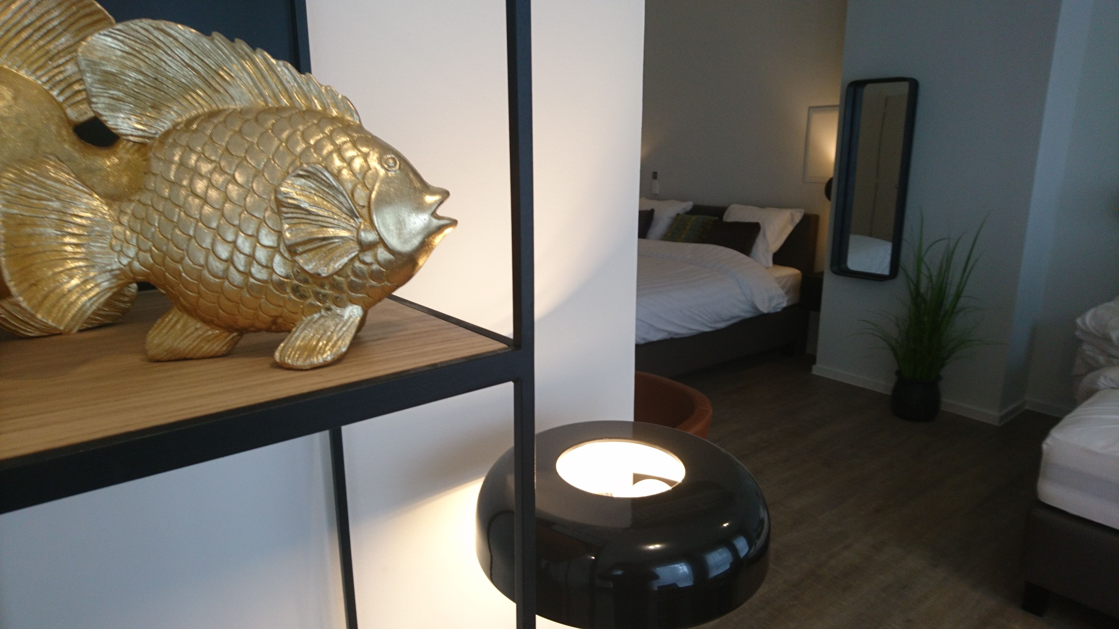 deluxe suite | egyptian cotton sheets, premium bedding, desk, laptop workspace