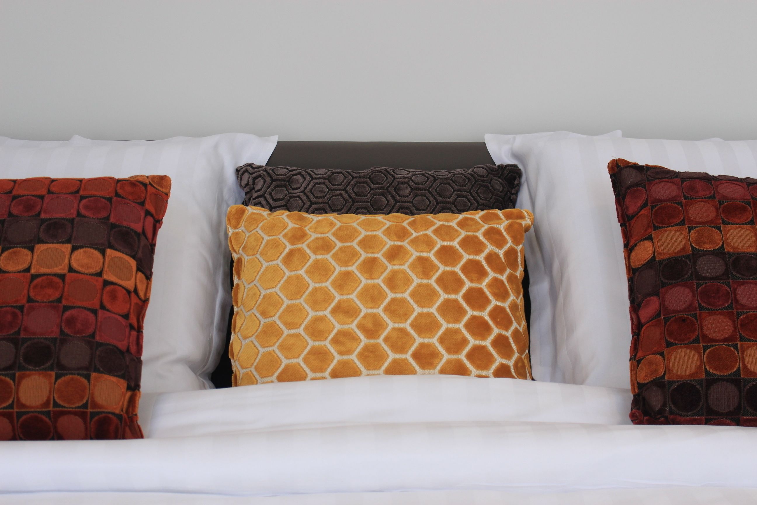 egyptian cotton sheets, premium bedding, desk, laptop workspace