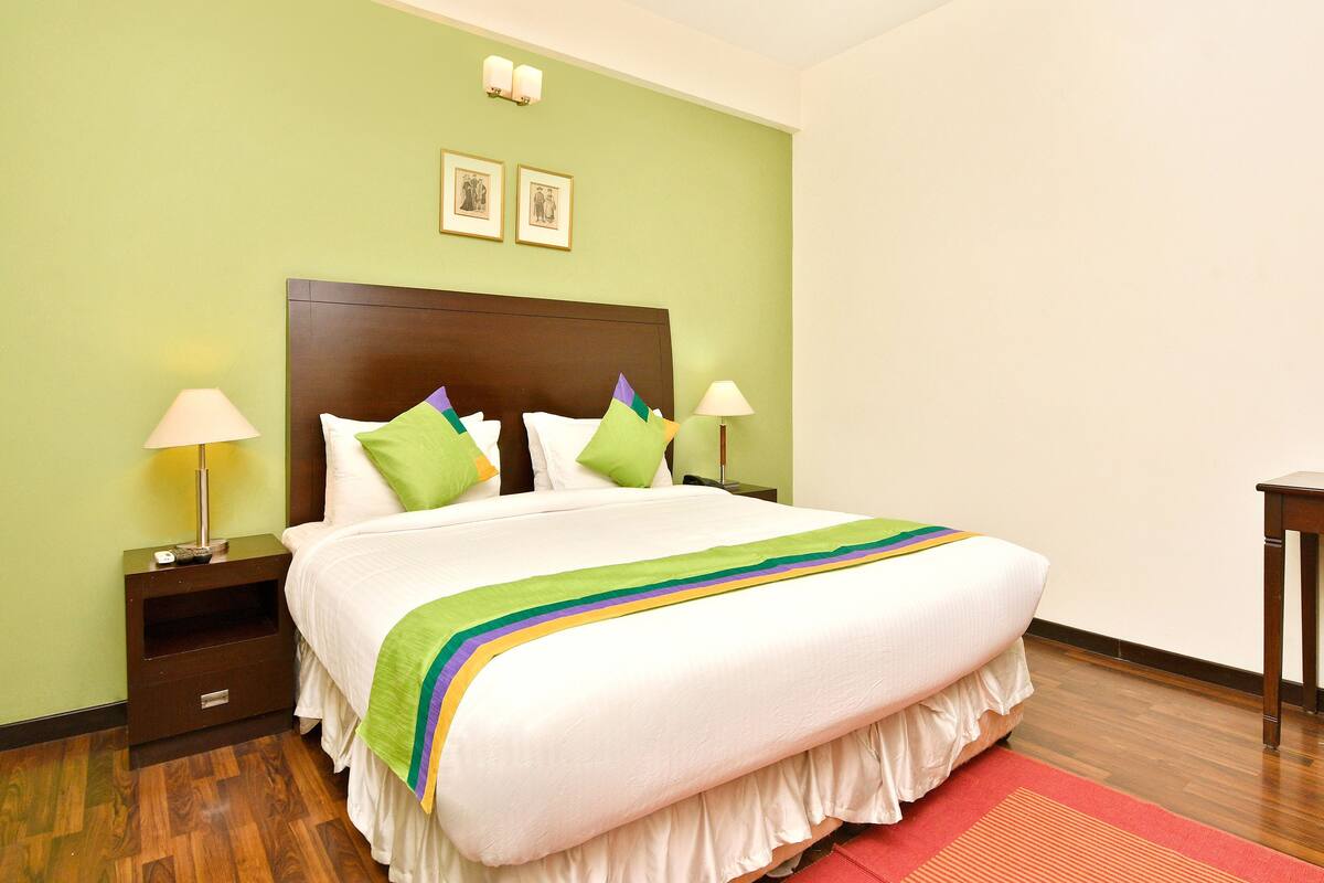 Iron/ironing board, rollaway beds, free WiFi, bed sheets