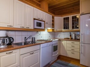 Geladeira, micro-ondas, lava-louças