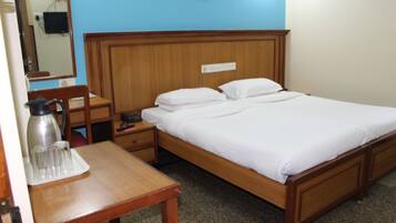 In-room safe, desk, laptop workspace, blackout curtains