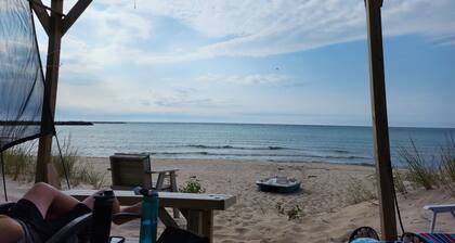 Beautiful, Private, Lakeshore Home- perfect for large families!