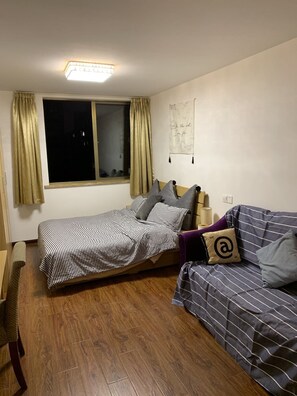 Free WiFi, bed sheets