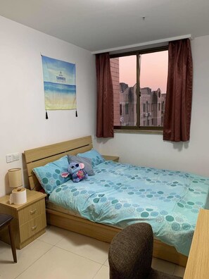 Free WiFi, bed sheets