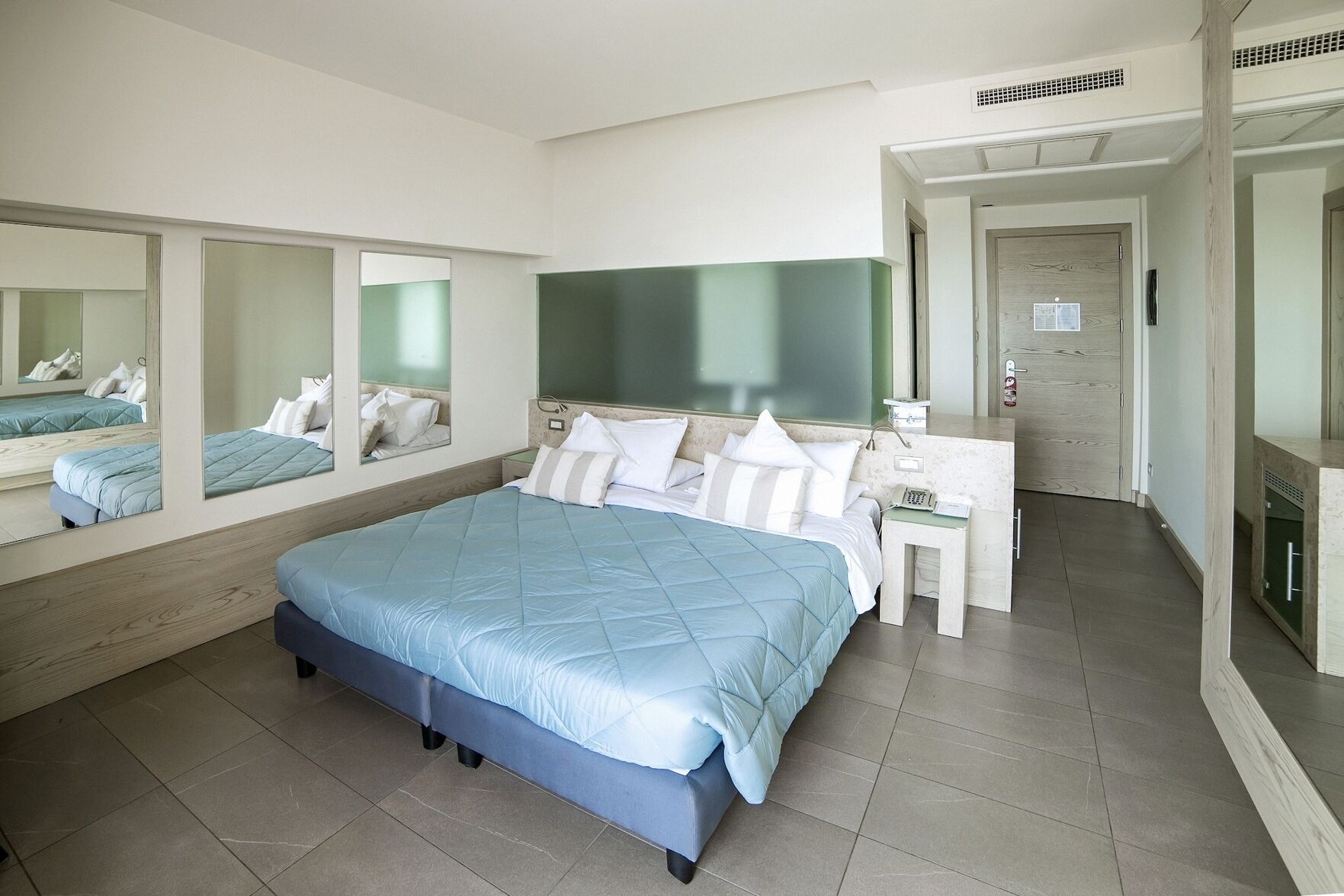 In-room safe, desk, laptop workspace, blackout drapes