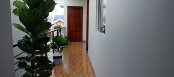 Star Fruit Homestay - November room