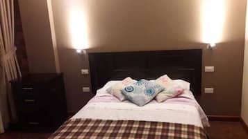 2 bedrooms, iron/ironing board, WiFi