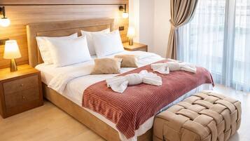 Comfort Condo, City View