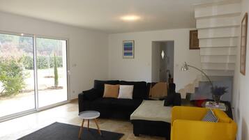 TV, DVD player, books, music library