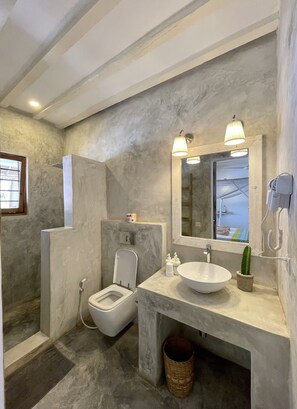 Deluxe Double Room | Bathroom - Villa Huruma (Paje)