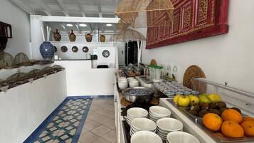 Frokostbuffé er inkludert hver dag