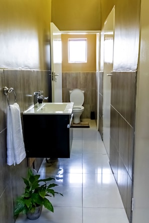 Handdoeken, zeep, shampoo, toiletpapier