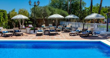 The Palms Boutique Resort Malaga - Adults Only