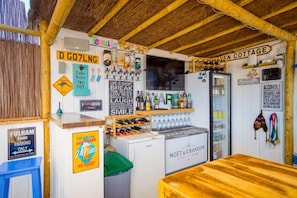 Snack bar