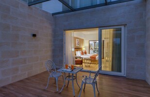 Caja de seguridad en la habitación y camas plegables/adicionales 