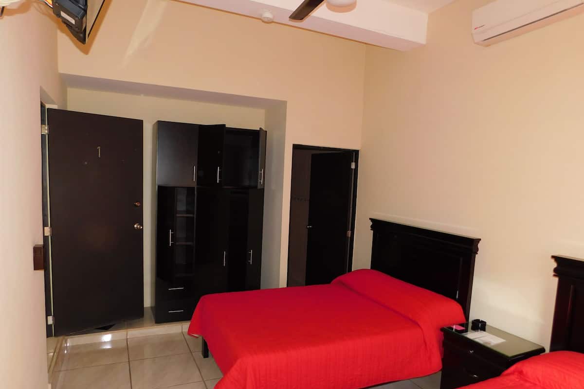 Habitación económica | Wifi gratis y ropa de cama