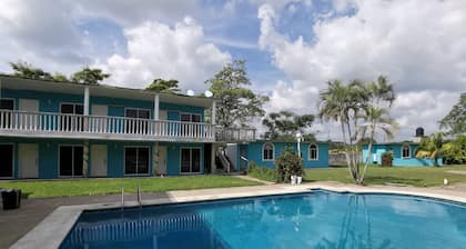 OYO Hotel Cedros & Spa