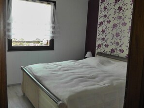 3 Schlafzimmer, Bügeleisen/Bügelbrett, Reisekinderbett, WLAN