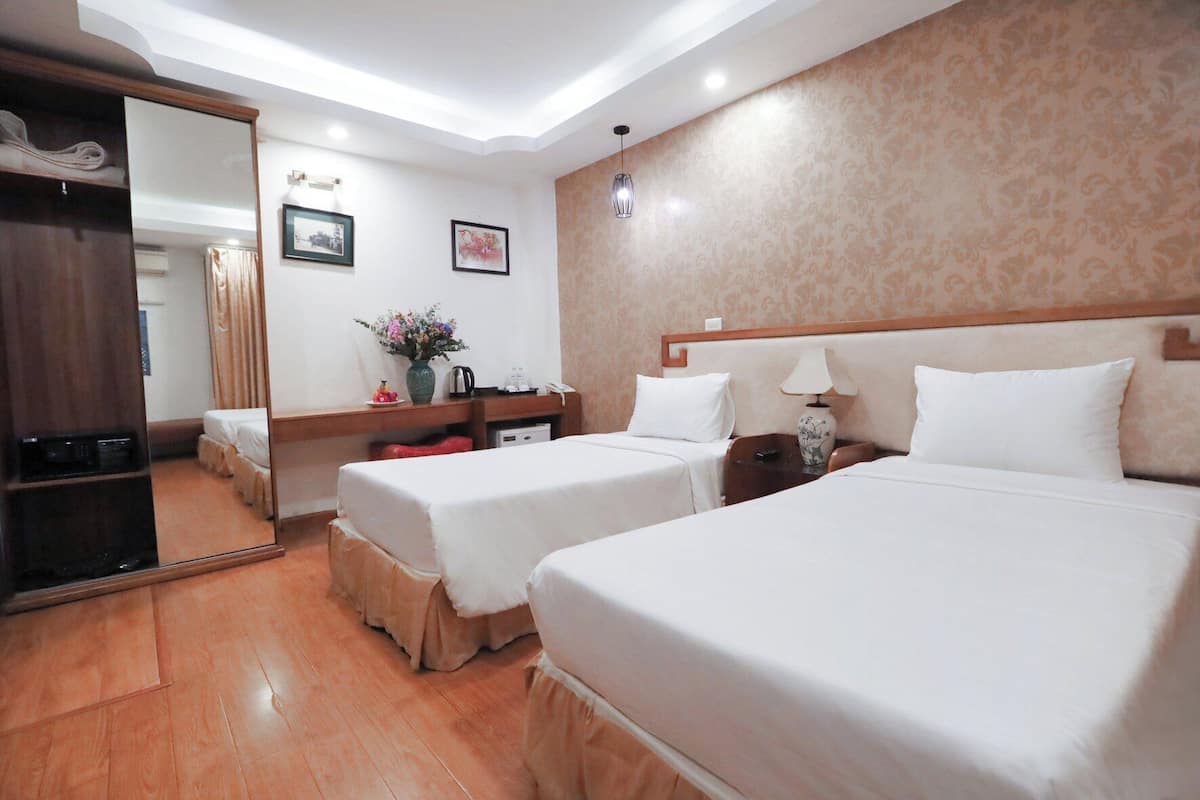 ห้องคอมฟอร์ทดับเบิล | มินิบาร์, ตู้นิรภัยในห้องพัก, โต๊ะทำงาน, พื้นที่ทำงานแบบใช้แล็ปท็อป