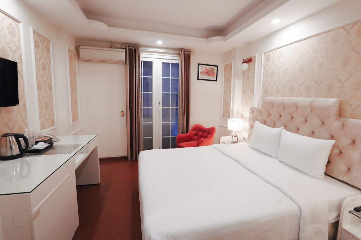 Doppia Deluxe, non fumatori, vista città | Minibar, una cassaforte in camera, con stile personalizzato