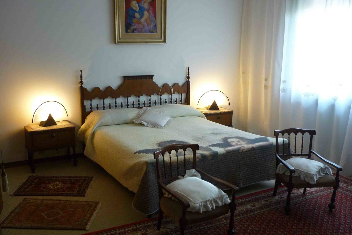 Superior Room, Garden View | Premium bedding, down comforters, in-room safe, blackout drapes