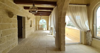 Neu umgebautes authentisches komfortables ruhiges Bauernhaus