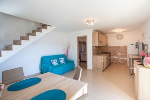 Basic Apartment, Lake View | Living area | Flat-screen TV - Apartment Marija (Cres)