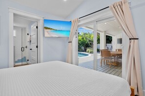 5 bedrooms, iron/ironing board, free WiFi, bed sheets - Perfect for Families! Private Back Yard & Heated Pool - Bahama Mama (Siesta Key)