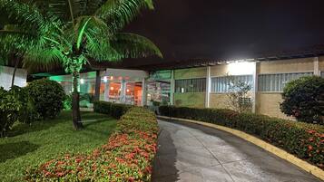 Fachada da propriedade