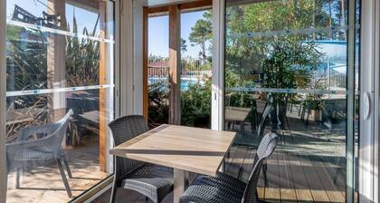 Studio cosy accÚs Piscine intérieure et extérieure | 400m du lac!