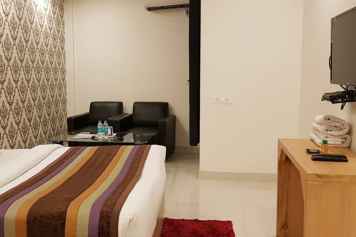 1 habitación, minibar, caja de seguridad en la habitación y escritorio