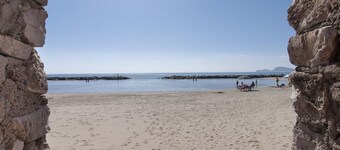 Formia Seaside Apartment With Beautiful Terrace