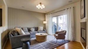 TV, fireplace, video games, stereo