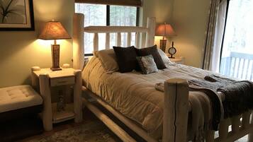 1 bedroom, bed sheets