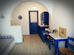 2 chambres, fer et planche Ă repasser, Wi-Fi, draps fournis