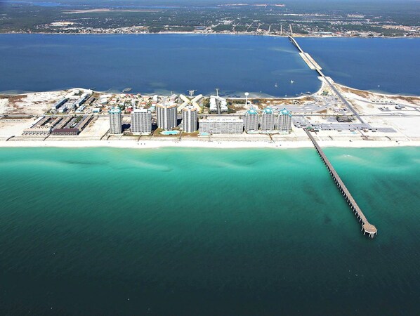 Solsenger og strandhåndklær