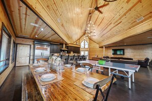 تناول الطعام