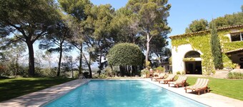 Beautiful country house in the heights of Cannes