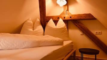 2 Schlafzimmer, Schreibtisch, schallisolierte Zimmer