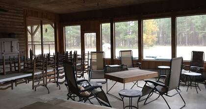 Cabin in the woods between Mt. Nebo and Mt. Magazine